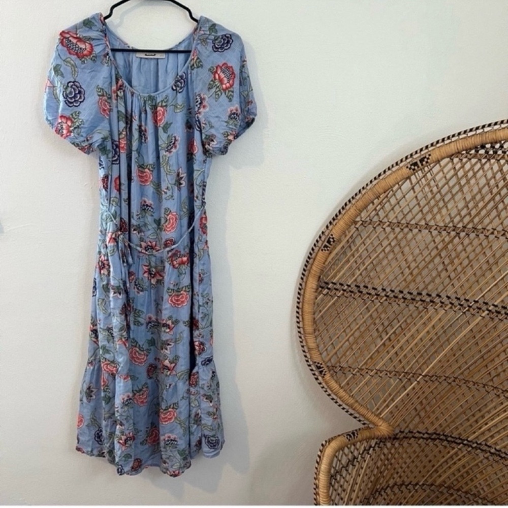 Loft light blue floral print  Tie Waist Tiered Midi Dress puff sleeves size SP